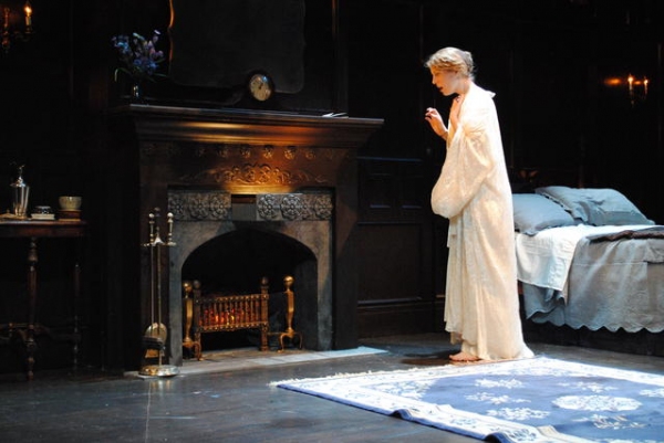 Photo Flash: First Look at Berkshire Theatre Group's THE CAT AND THE CANARY Image