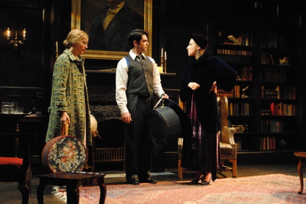 Photo Flash: First Look at Berkshire Theatre Group's THE CAT AND THE CANARY Image