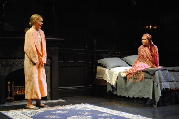 Photo Flash: Berkshire Theatre Group's THE CAT AND THE CANARY Opens Tonight 