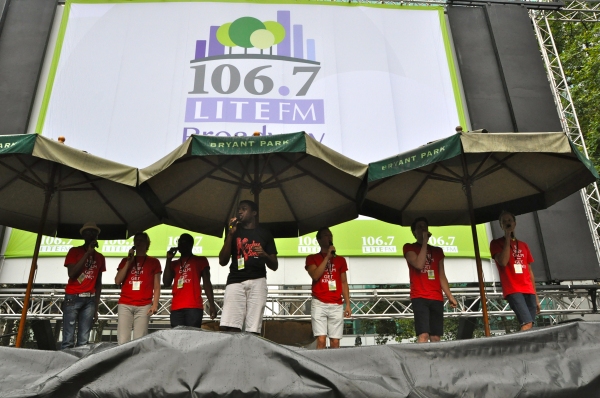 Photo Coverage: KINKY BOOTS, FIRST DATE, BIG FISH & More Visit BROADWAY IN BRYANT PARK! Image