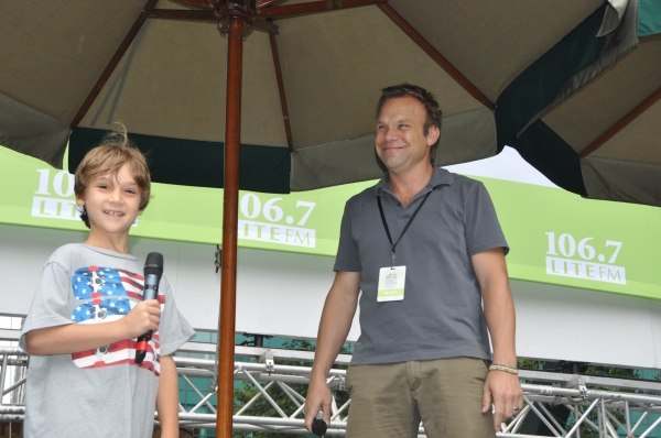 Photo Coverage: KINKY BOOTS, FIRST DATE, BIG FISH & More Visit BROADWAY IN BRYANT PARK! Image