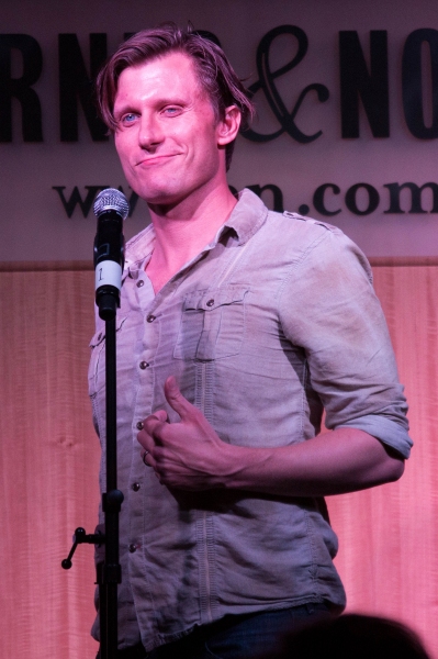Photo Coverage: Kate Baldwin, Brian D'Arcy James & PJ Griffith Sing GIANT at Barnes & Noble! Image