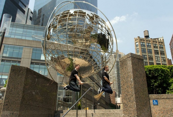 Photo Flash: POTTED POTTER's Dan & Jeff 'Potter' Throughout New York City Image