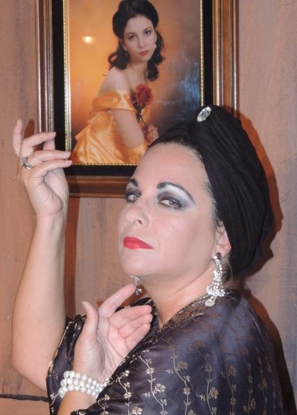 Photo Flash: SUNSET BOULEVARD to Play The Way Off Broadway Dinner Theatre Starring Jeanine Collins as Norma Desmond Image