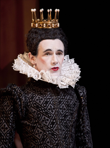 Photo Flash: First Look at Mark Rylance, Stephen Fry, Paul Chahidi and More in TWELFTH NIGHT and RICHARD III Image