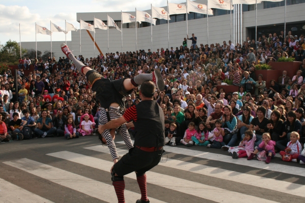 Photo Flash: Sneak Peek at 2013 Scotiabank BuskerFest, Aug 22-25 Image
