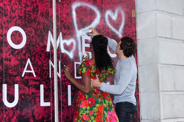 Photo Coverage: ROMEO AND JULIET's Orlando Bloom & Condola Rashad Sign Juliet's Wall at Richard Rodgers Theatre!  Image