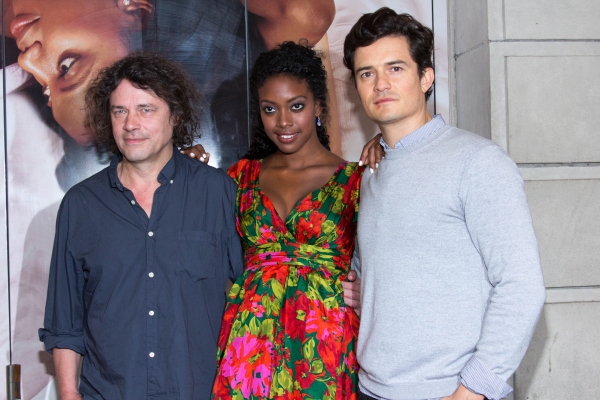 Photo Coverage: ROMEO AND JULIET's Orlando Bloom & Condola Rashad Sign Juliet's Wall at Richard Rodgers Theatre!  Image