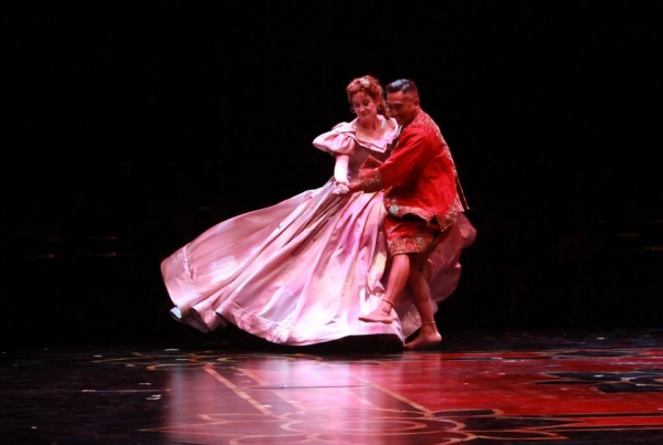 Photo Flash: First Look at Christiane Noll, Paul Nakauchi, Telly Leung and More in THE KING AND I at Music Circus Image
