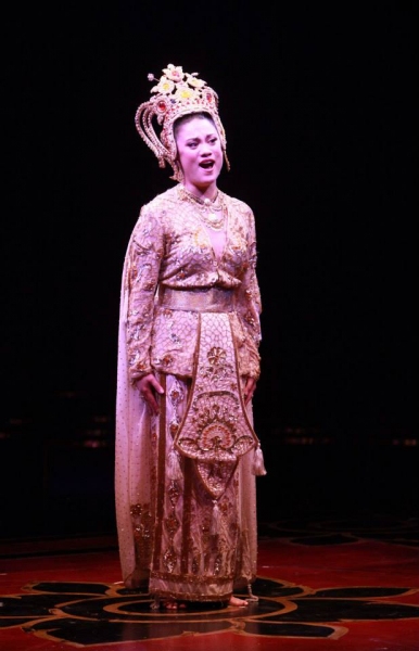 Photo Flash: First Look at Christiane Noll, Paul Nakauchi, Telly Leung and More in THE KING AND I at Music Circus Image