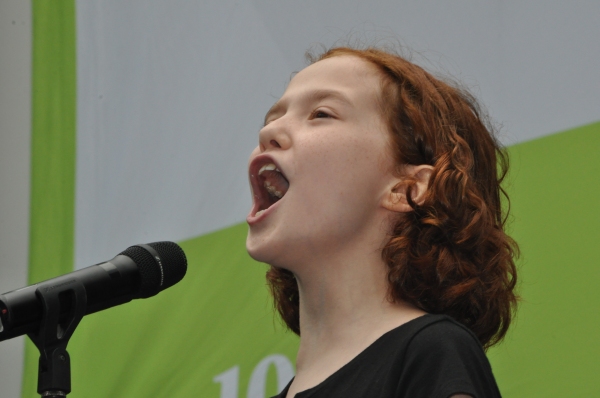 Photo Coverage: WICKED, ANNIE & More Visit BROADWAY IN BRYANT PARK!  Image