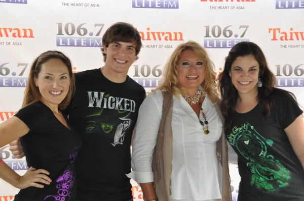 Photo Coverage: WICKED, ANNIE & More Visit BROADWAY IN BRYANT PARK! Image