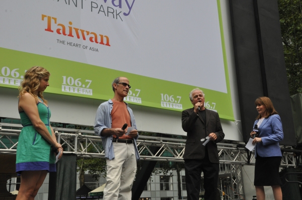 Photo Coverage: WICKED, ANNIE & More Visit BROADWAY IN BRYANT PARK! Image