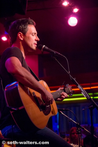 Photo Flash: Steve Kazee and The Shiny Liars Play Birdland Image