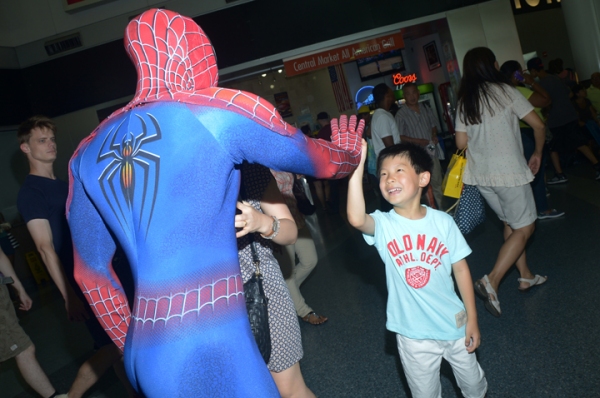 Photo Flash: SPIDER-MAN Travels to Staten Island for Yankees Game!  Image