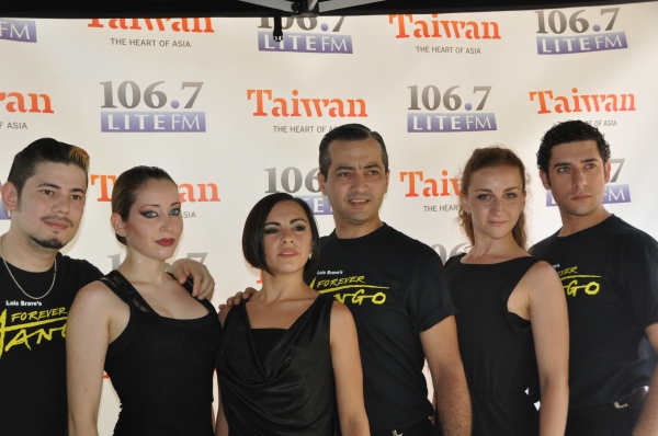 Photo Coverage: ONCE, MOTOWN, MAMMA MIA! & More Visit BROADWAY IN BRYANT PARK!  Image