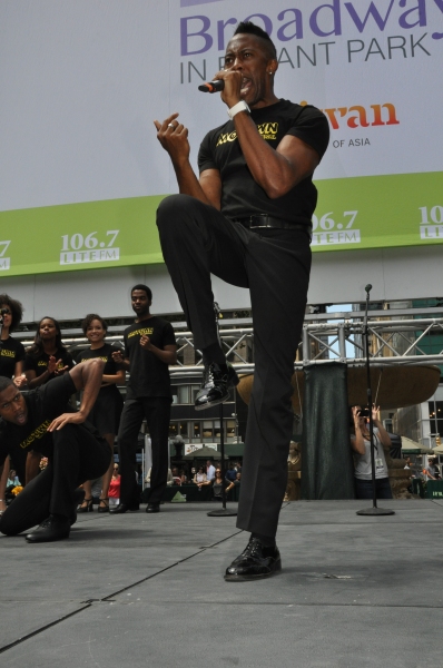 Photo Coverage: ONCE, MOTOWN, MAMMA MIA! & More Visit BROADWAY IN BRYANT PARK!  Image