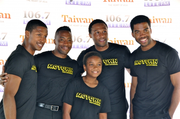 Photo Coverage: ONCE, MOTOWN, MAMMA MIA! & More Visit BROADWAY IN BRYANT PARK!  Image