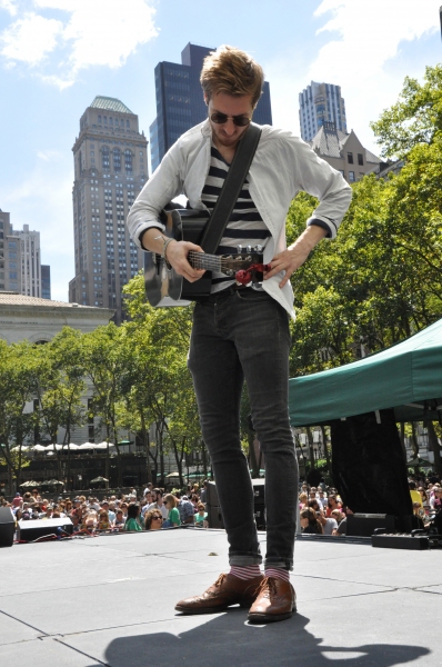 Photo Coverage: ONCE, MOTOWN, MAMMA MIA! & More Visit BROADWAY IN BRYANT PARK!  Image