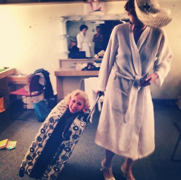 Photo Flash: Saturday Intermission Pics, Aug 17 - BOOK OF MORMON Celebrates 1,000 Performances, WIZARD OF OZ Ends in Toronto and More! Image