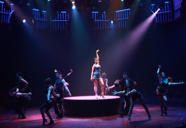 Photo Flash: First Look at Tom Hewitt, Brenda Braxton, Lindsay Roginski and More in CHICAGO at Music Circus Image