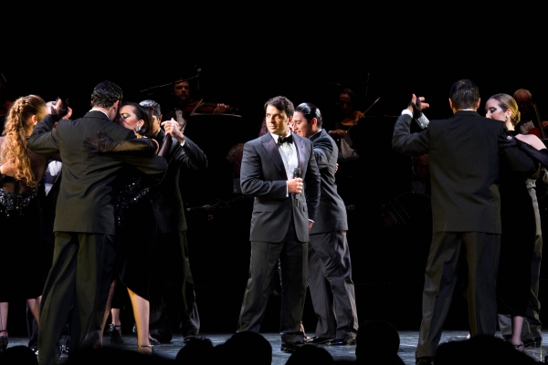 Luis Fonsi and the cast of FOREVER TANGO Photo