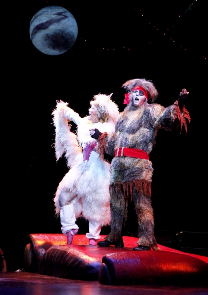 Photo Flash: First Look at Katy Blake, Erica Cenci and More in NSMT's CATS Image