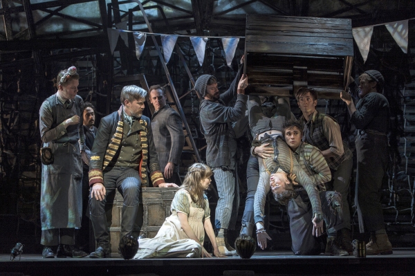 Photo Flash: First Look at PETER AND THE STARCATCHER on Tour! 