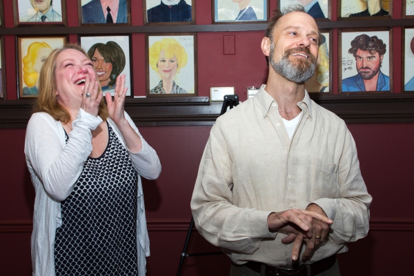 Photo Coverage: Kristine Nielsen Gets Surprise Portrait at Sardi's 