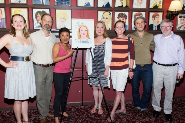 Photo Coverage: Kristine Nielsen Gets Surprise Portrait at Sardi's Image