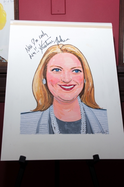 Photo Coverage: Kristine Nielsen Gets Surprise Portrait at Sardi's Image
