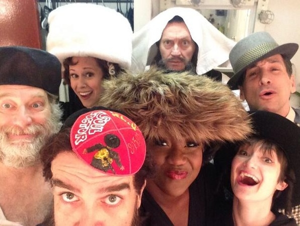 Photo Flash: Saturday Intermission Pics, Aug 24 - It's Hat Day at SOUL DOCTOR, ANYTHING GOES Ends in Toronto and More! 