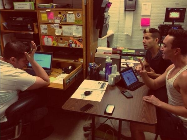 Photo Flash: Saturday Intermission Pics, Aug 24 - It's Hat Day at SOUL DOCTOR, ANYTHING GOES Ends in Toronto and More!  Image