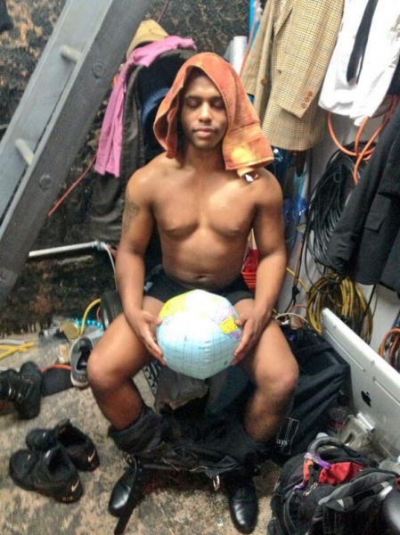 Photo Flash: Saturday Intermission Pics, Aug 24 - It's Hat Day at SOUL DOCTOR, ANYTHING GOES Ends in Toronto and More!  Image