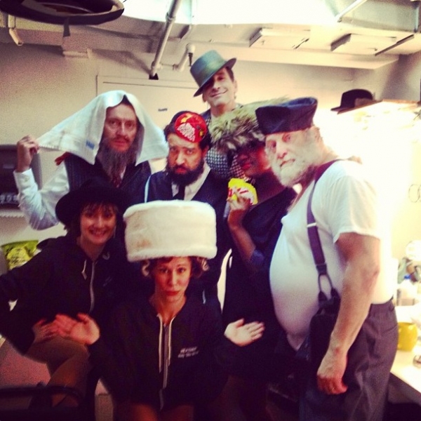 Photo Flash: Saturday Intermission Pics, Aug 24 - It's Hat Day at SOUL DOCTOR, ANYTHING GOES Ends in Toronto and More!  Image