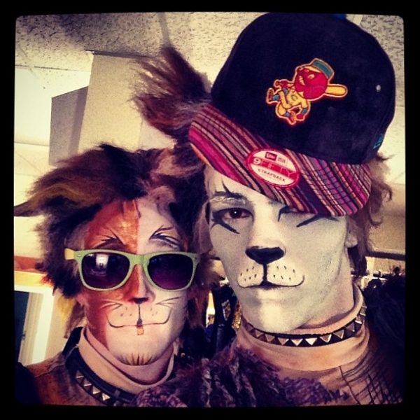 Photo Flash: Saturday Intermission Pics, Aug 24 - It's Hat Day at SOUL DOCTOR, ANYTHING GOES Ends in Toronto and More!  Image