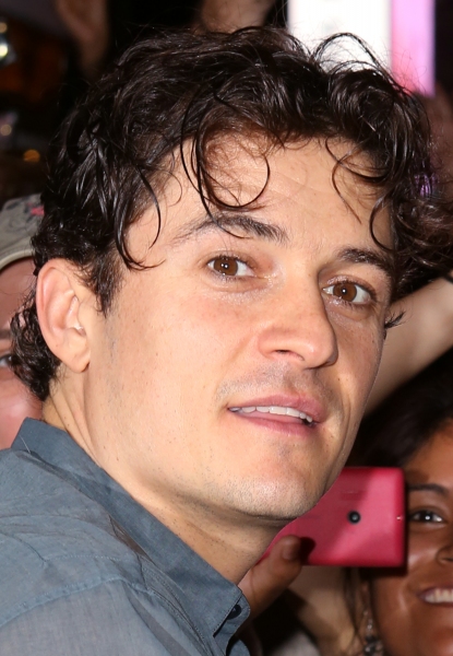 Photo Coverage: Orlando Bloom, Condola Rashad & More Meet Fans at ROMEO & JULIET Stage Door Following First Preview Image