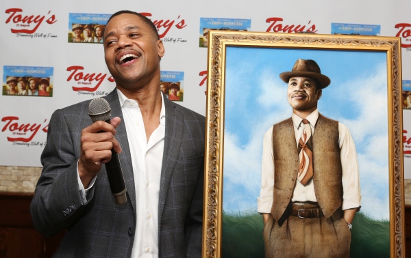 Photo Coverage: Cuba Gooding Jr. Unveils Portrait at Tony Di Napoli's Image