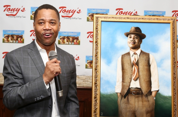 Photo Coverage: Cuba Gooding Jr. Unveils Portrait at Tony Di Napoli's Image