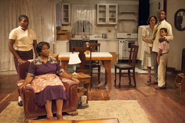 Photo Flash: First Look at TimeLine Theatre's A RAISIN IN THE SUN Image