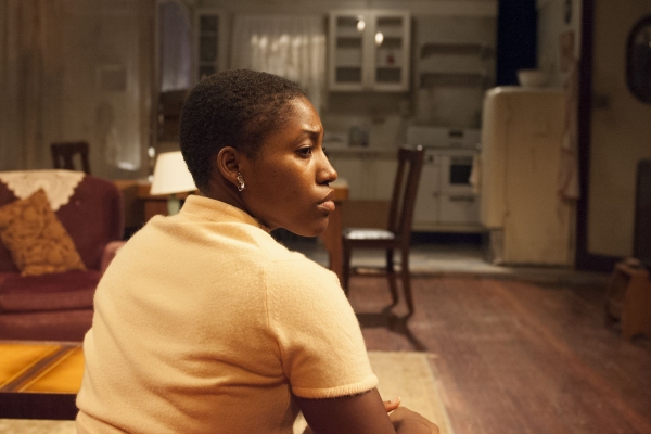 Photo Flash: First Look at TimeLine Theatre's A RAISIN IN THE SUN Image
