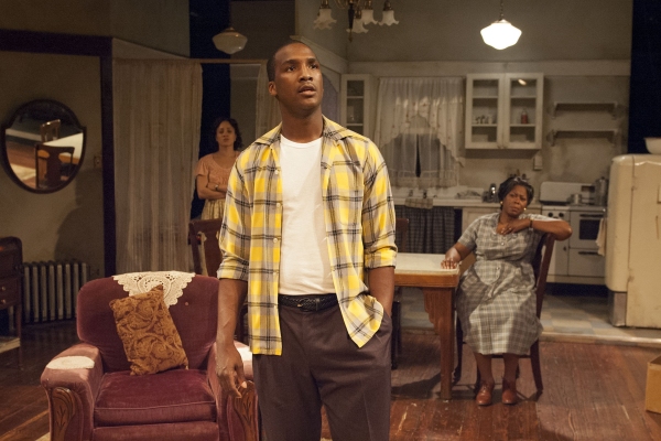Photo Flash: First Look at TimeLine Theatre's A RAISIN IN THE SUN Image