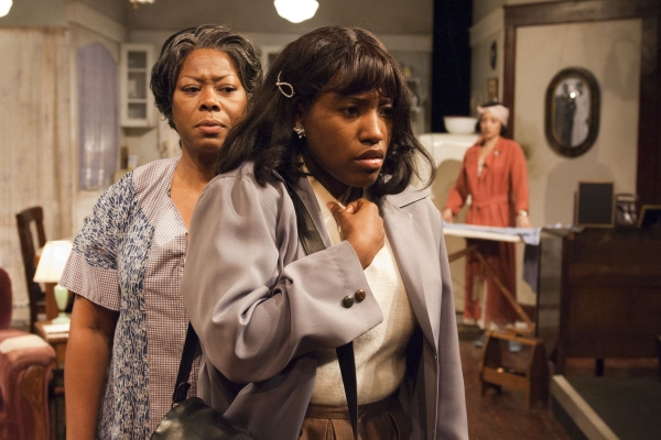 Photo Flash: First Look at TimeLine Theatre's A RAISIN IN THE SUN Image
