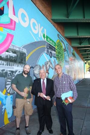 Photo Flash: BP Markowitz Unveils Groundswell's Atlantic Avenue Mural Image
