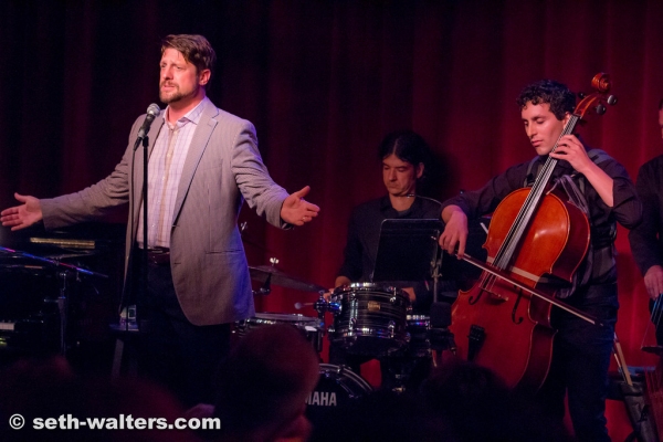 Photo Flash: Christopher Sieber Makes Birdland Debut! Image