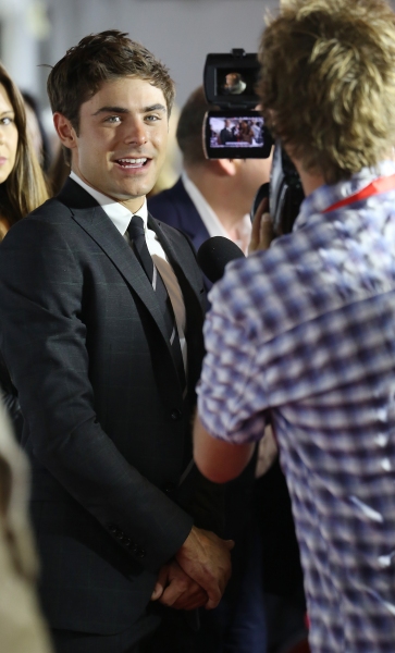 Photo Coverage: Zac Efron, Paul Giamatti & More at PARKLAND's TIFF Red Carpet Gala Image