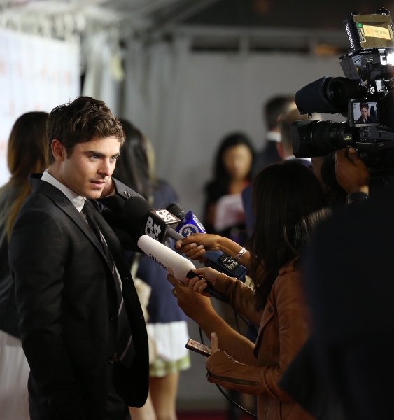 Photo Coverage: Zac Efron, Paul Giamatti & More at PARKLAND's TIFF Red Carpet Gala Image