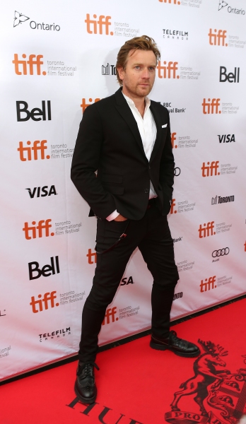 Photo Coverage: Roberts, Letts & More Attend AUGUST: OSAGE COUNTY TIFF Gala Red Carpet  Image