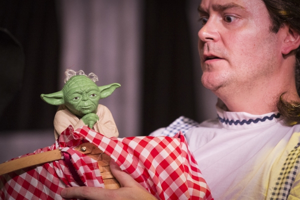 Photo Flash: First Look at MET's COMPLETELY HOLLYWOOD (ABRIDGED) Image