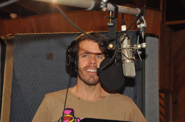 Exclusive Photo Coverage: Perez Hilton Reveals His Holiday Dishlist for Carols For A Cure Image